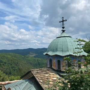 Meet your Posher, Yani